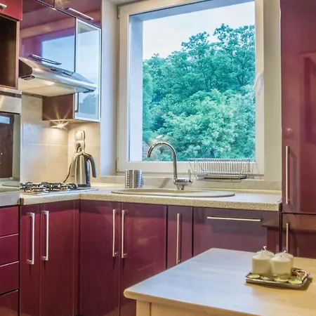 Apartament Dla 4 Osob Z Jedna Sypialnia I Miejscem Do Pracy Zdalnej W Sopocie By Renters Lägenhet Sopot